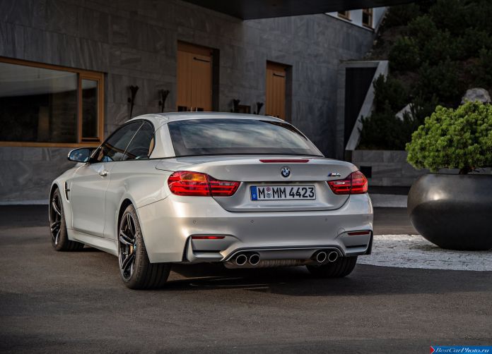 2015 BMW M4 Convertible - фотография 127 из 252