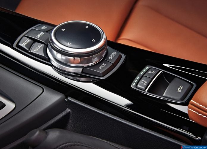 2015 BMW M4 Convertible - фотография 206 из 252