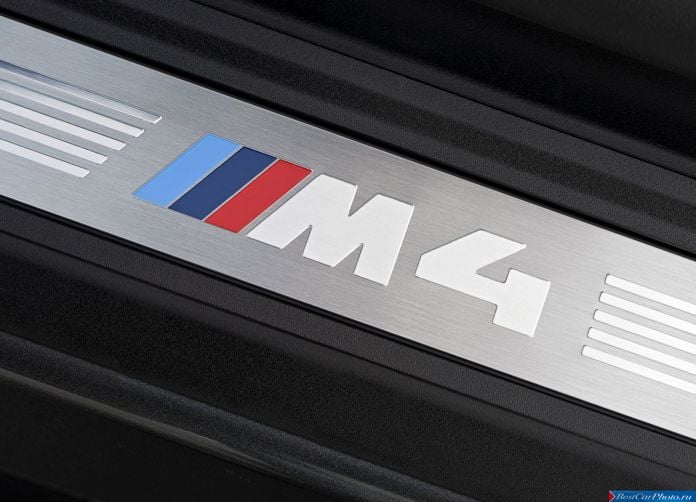 2015 BMW M4 Convertible - фотография 214 из 252