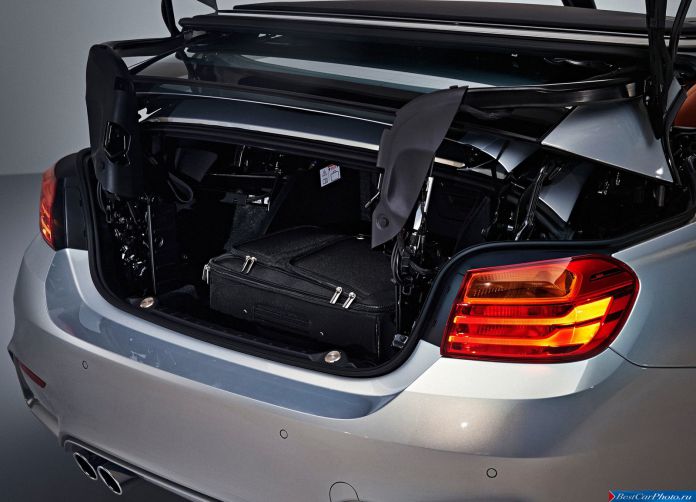 2015 BMW M4 Convertible - фотография 225 из 252