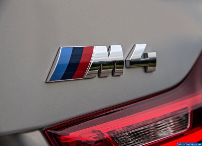 2015 BMW M4 Convertible - фотография 240 из 252