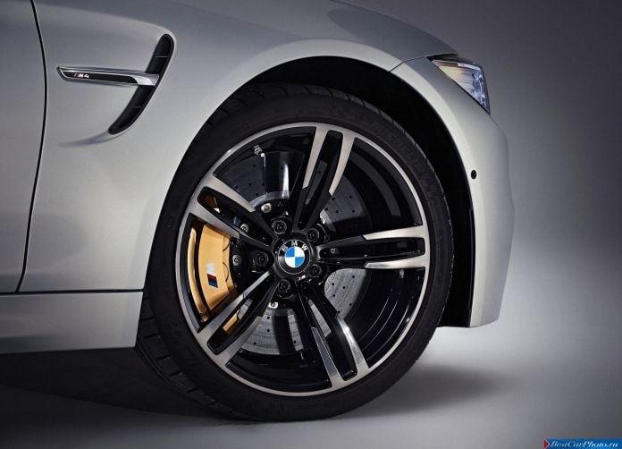2015 BMW M4 Convertible - фотография 243 из 252