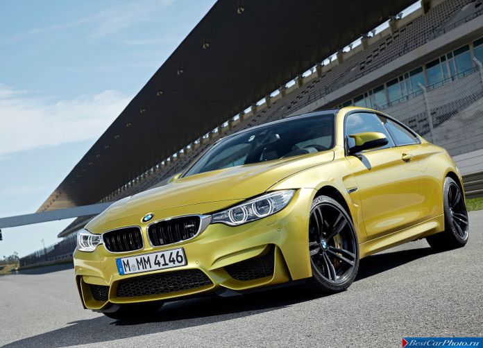 2015 BMW M4 Coupe - фотография 5 из 110