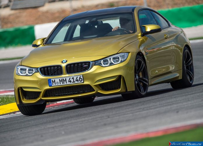 2015 BMW M4 Coupe - фотография 35 из 110 2015 BMW M4 Coupe - фотография 35 из 110