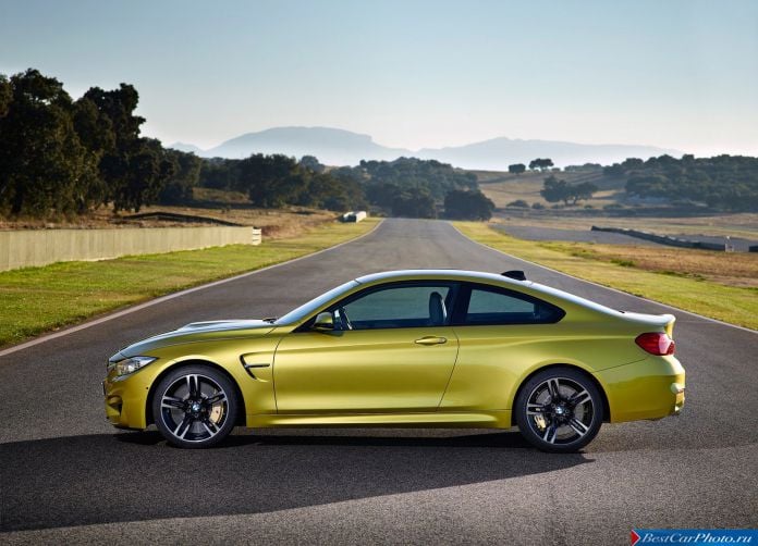 2015 BMW M4 Coupe - фотография 42 из 110