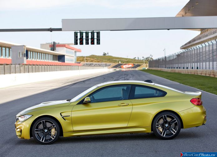 2015 BMW M4 Coupe - фотография 44 из 110 2015 BMW M4 Coupe - фотография 44 из 110