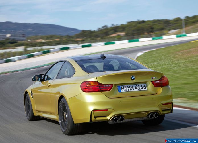 2015 BMW M4 Coupe - фотография 54 из 110