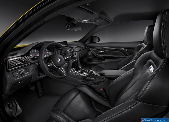 2015 BMW M4 Coupe - фотография 101 из 110