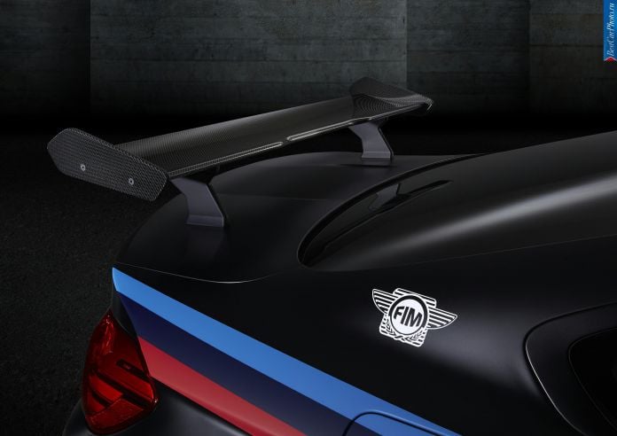 2014 BMW M4 Coupe MotoGP Safety Car - фотография 5 из 15