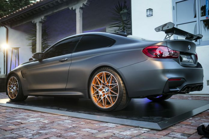 2015 BMW M4 GTS Concept - фотография 2 из 15 2015 BMW M4 GTS Concept - фотография 2 из 15