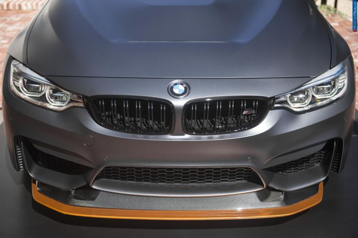 2015 BMW M4 GTS Concept - фотография 13 из 15 2015 BMW M4 GTS Concept - фотография 13 из 15