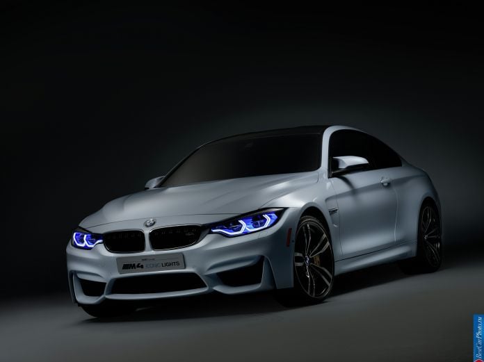 2015 BMW M4 Iconic Lights Concept - фотография 1 из 26