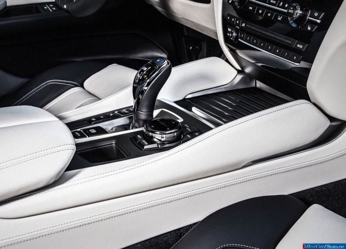 2015 BMW X6 - фотография 62 из 89 2015 BMW X6 - фотография 62 из 89