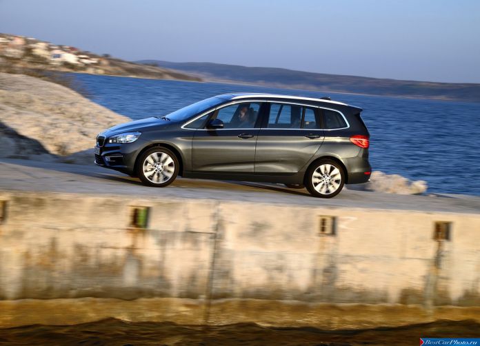 2016 BMW 2-Series Gran Tourer - фотография 66 из 199 2016 BMW 2-Series Gran Tourer - фотография 66 из 199