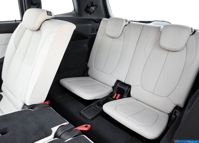 2016 BMW 2-Series Gran Tourer - фотография 164 из 199 2016 BMW 2-Series Gran Tourer - фотография 164 из 199