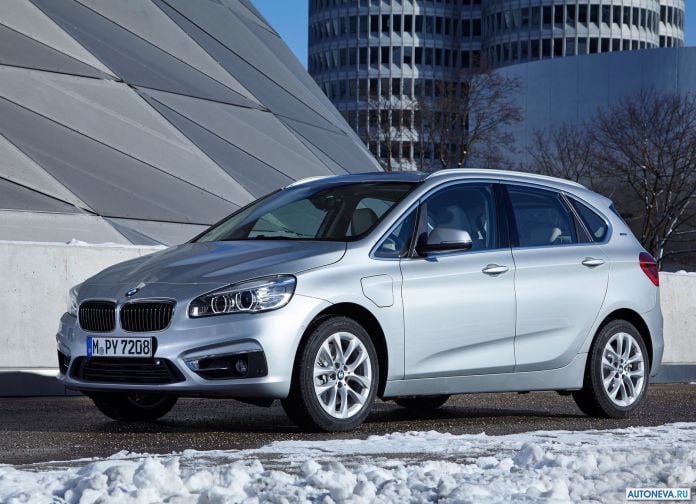 2016 BMW 225xe Active Tourer - фотография 1 из 118