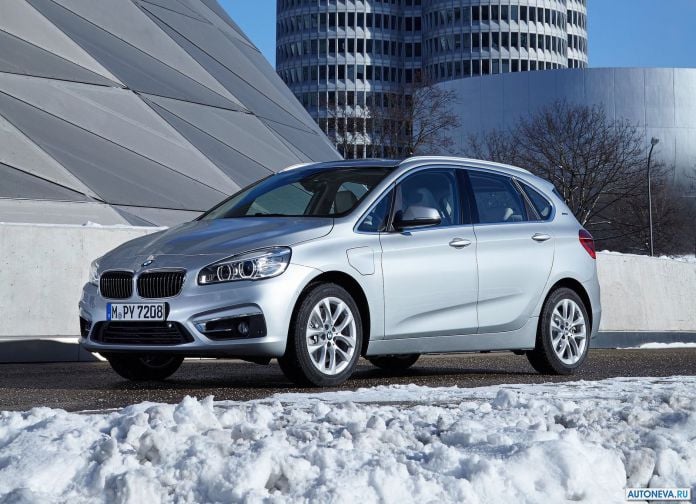 2016 BMW 225xe Active Tourer - фотография 5 из 118