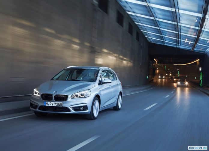 2016 BMW 225xe Active Tourer - фотография 15 из 118 2016 BMW 225xe Active Tourer - фотография 15 из 118