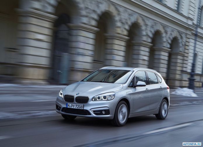 2016 BMW 225xe Active Tourer - фотография 18 из 118 2016 BMW 225xe Active Tourer - фотография 18 из 118