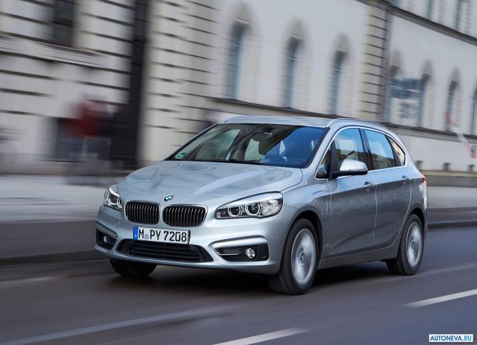 2016 BMW 225xe Active Tourer - фотография 19 из 118 2016 BMW 225xe Active Tourer - фотография 19 из 118