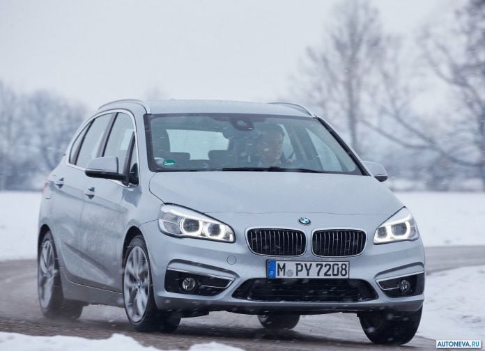 2016 BMW 225xe Active Tourer - фотография 25 из 118