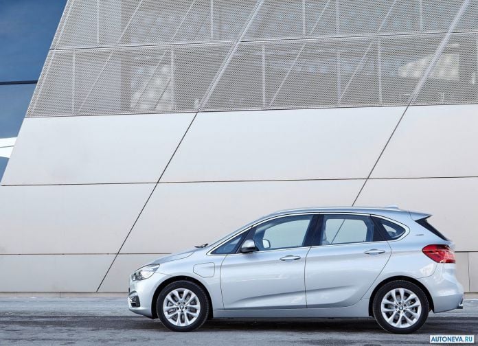 2016 BMW 225xe Active Tourer - фотография 30 из 118 2016 BMW 225xe Active Tourer - фотография 30 из 118