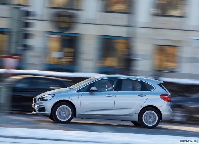 2016 BMW 225xe Active Tourer - фотография 38 из 118 2016 BMW 225xe Active Tourer - фотография 38 из 118