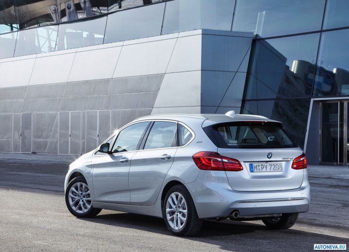 2016 BMW 225xe Active Tourer - фотография 44 из 118 2016 BMW 225xe Active Tourer - фотография 44 из 118
