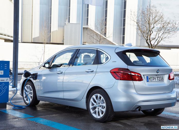 2016 BMW 225xe Active Tourer - фотография 48 из 118 2016 BMW 225xe Active Tourer - фотография 48 из 118