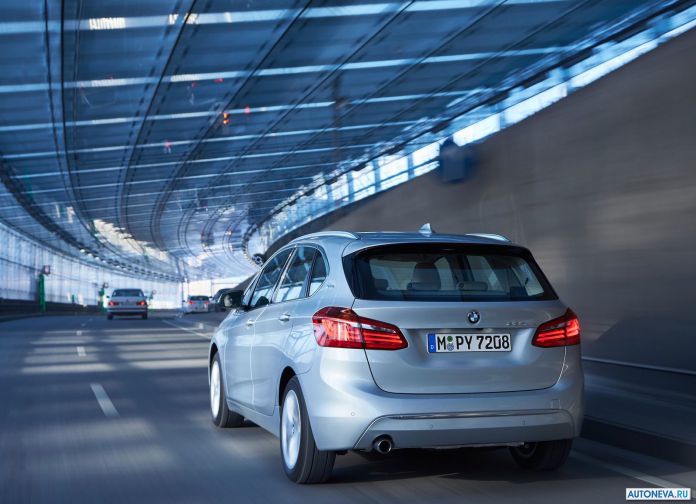 2016 BMW 225xe Active Tourer - фотография 55 из 118 2016 BMW 225xe Active Tourer - фотография 55 из 118