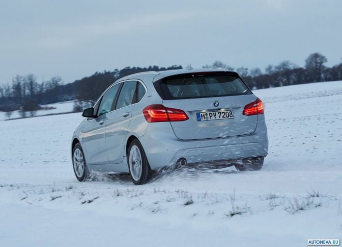 2016 BMW 225xe Active Tourer - фотография 57 из 118