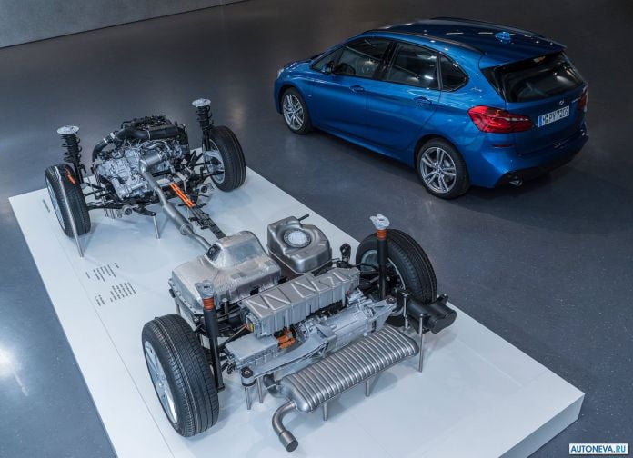 2016 BMW 225xe Active Tourer - фотография 74 из 118 2016 BMW 225xe Active Tourer - фотография 74 из 118
