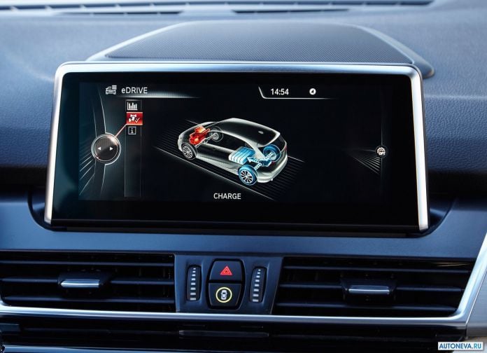 2016 BMW 225xe Active Tourer - фотография 86 из 118