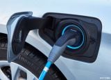 bmw_2016_225xe_active_tourer_101.jpg