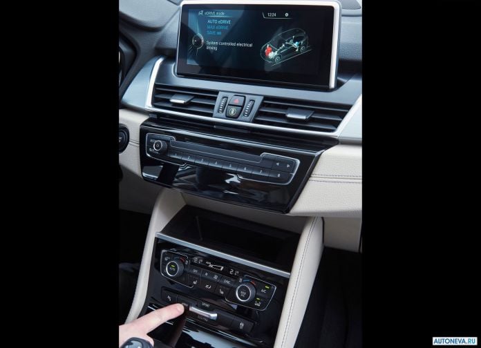 2016 BMW 225xe Active Tourer - фотография 108 из 118