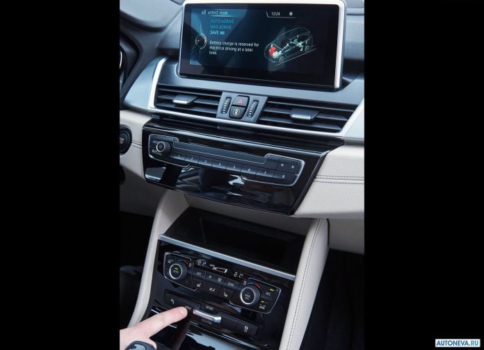 2016 BMW 225xe Active Tourer - фотография 110 из 118