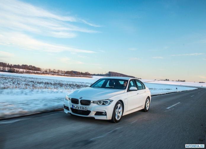 2016 BMW 330e - фотография 12 из 89 2016 BMW 330e - фотография 12 из 89