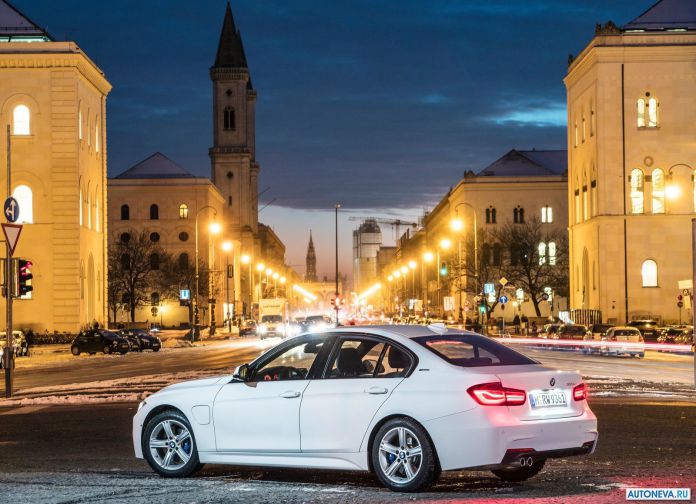 2016 BMW 330e - фотография 30 из 89 2016 BMW 330e - фотография 30 из 89
