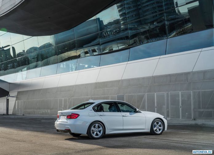 2016 BMW 330e - фотография 39 из 89 2016 BMW 330e - фотография 39 из 89