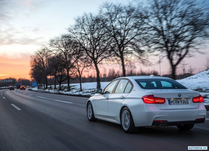 2016 BMW 330e - фотография 42 из 89 2016 BMW 330e - фотография 42 из 89