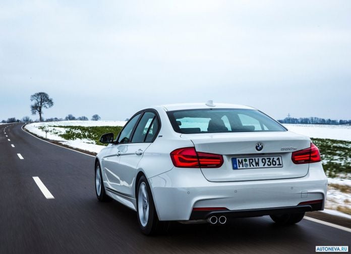 2016 BMW 330e - фотография 46 из 89