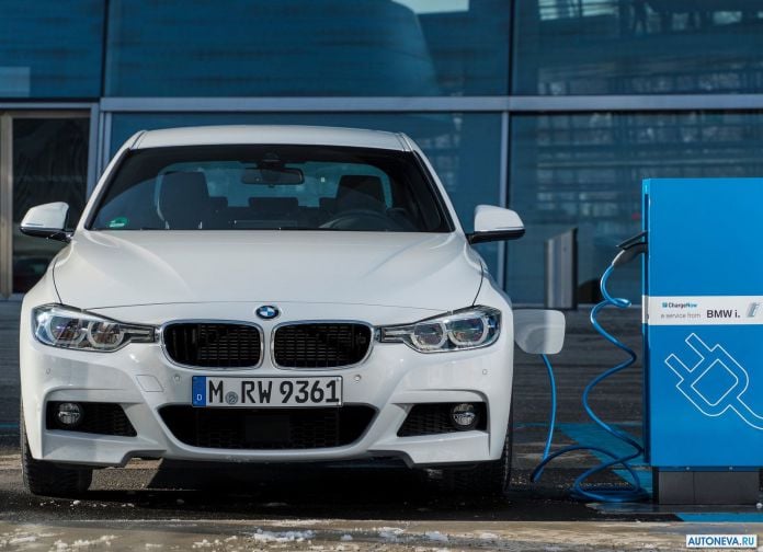2016 BMW 330e - фотография 50 из 89 2016 BMW 330e - фотография 50 из 89