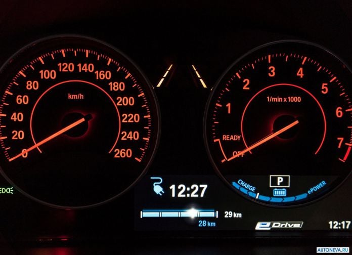 2016 BMW 330e - фотография 62 из 89 2016 BMW 330e - фотография 62 из 89