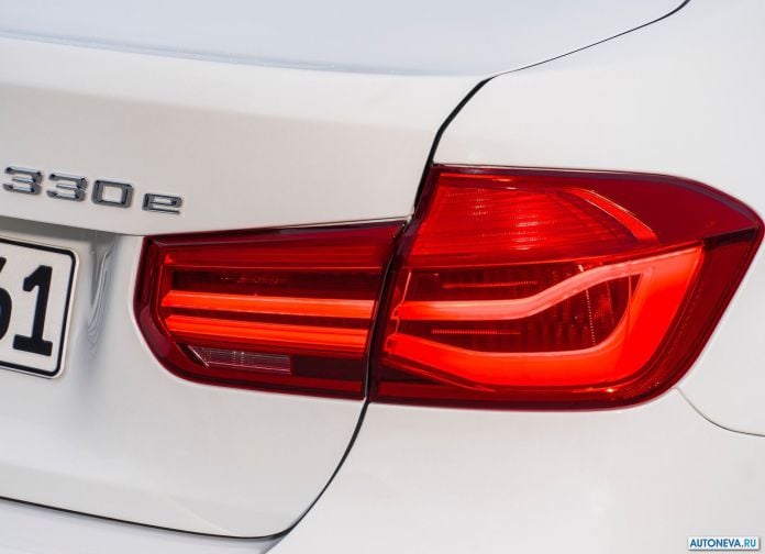 2016 BMW 330e - фотография 75 из 89 2016 BMW 330e - фотография 75 из 89