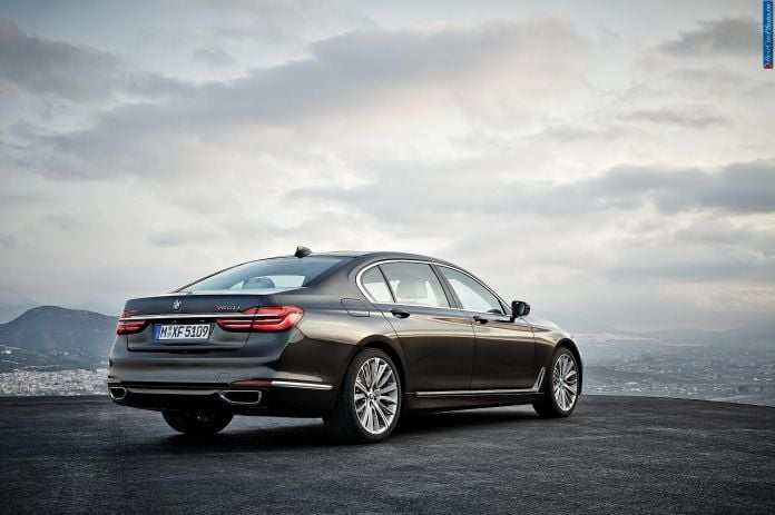 2016 BMW 7-Series - фотография 19 из 116 2016 BMW 7-Series - фотография 19 из 116