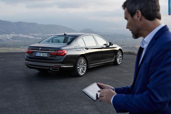 2016 BMW 7-Series - фотография 29 из 116 2016 BMW 7-Series - фотография 29 из 116