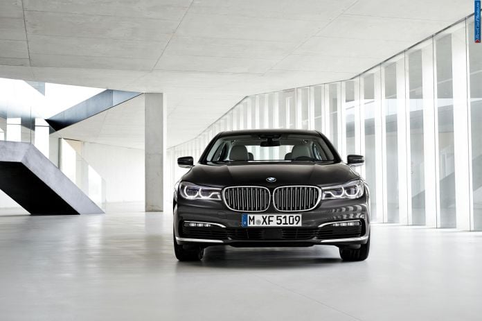 2016 BMW 7-Series - фотография 33 из 116 2016 BMW 7-Series - фотография 33 из 116