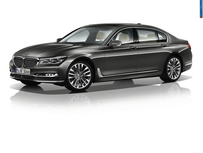 2016 BMW 7-Series - фотография 39 из 116
