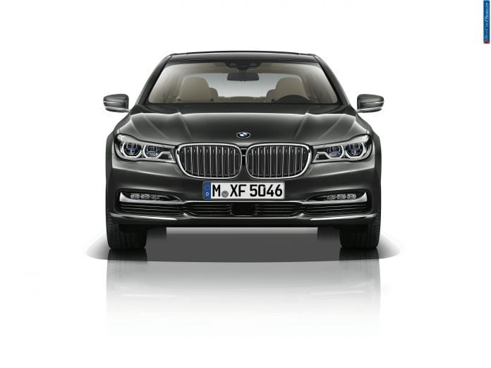 2016 BMW 7-Series - фотография 41 из 116