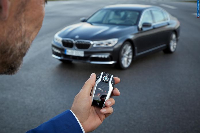 2016 BMW 7-Series - фотография 54 из 116